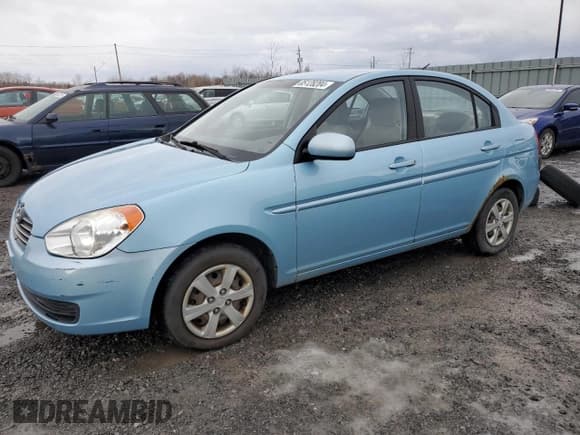 ✅ 2010 Hyundai Accent GL • VIN: KMHCN4BC3AU494793 • Лот: 85128204. Опубликован ранее на Copart с пробегом 180 672 миль. Бесплатный доступ к архиву аукционных продаж из США и подробный отчёт об истории автомобиля на DreamBid. Изображение 1.