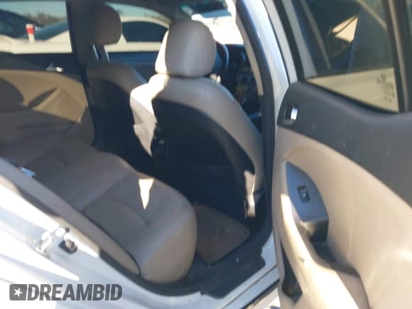 ✅ 2013 Kia Optima LX • VIN: KNAGM4AD2D5044521 • Lot: 41648822. Listed on IAAI with 198,569 mi. Free auction sales archive from the USA and detailed vehicle history report at DreamBid. Image 8.