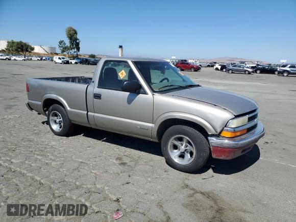 ✅ 2001 Chevrolet S-10 • VIN: 1GCCS145418166723 • Лот: 72255254. Опубликован ранее на Copart с пробегом Не указан. Бесплатный доступ к архиву аукционных продаж из США и подробный отчёт об истории автомобиля на DreamBid. Изображение 4.
