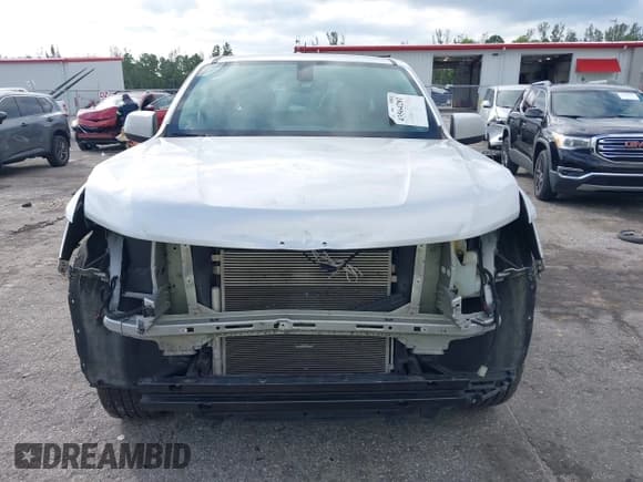 ✅ 2018 Chevrolet Colorado 2WD Work Truck • VIN: 1GCGSBEA2J1206258 • Lot: 43564281. Wystawiony na IAAI z przebiegiem 127 524 mil. Bezpłatny archiwum sprzedaży aukcyjnych z USA i szczegółowy raport historii pojazdu na DreamBid. Zdjęcie 12.