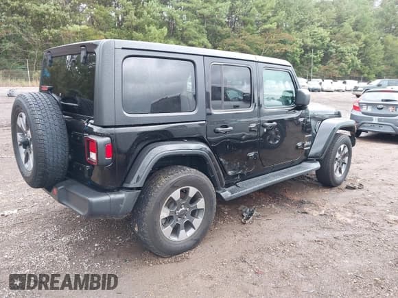 ✅ 2022 Jeep Wrangler Unlimited Sahara • VIN: 1C4HJXEGXNW267813 • Lot: 40331024. Listed on IAAI with 30,905 mi. Free auction sales archive from the USA and detailed vehicle history report at DreamBid. Image 4.