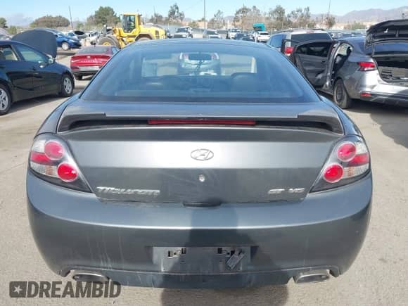 2007 Hyundai Tiburon GT с VIN KMHHN66F37U251290, выставлен на аукционе IAAI как лот 41355889 с пробегом 135 374 миль миль и . История ставок и продаж доступна на DreamBid. Изображение 16.