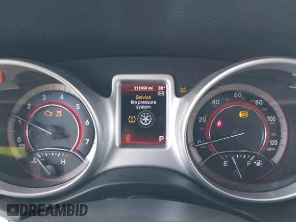 ✅ 2013 Dodge Journey Canada Value • VIN: 3C4PDCAB1DT646810 • Lot: 42484918. Listed on IAAI with 212,456 mi. Free auction sales archive from the USA and detailed vehicle history report at DreamBid. Image 7.