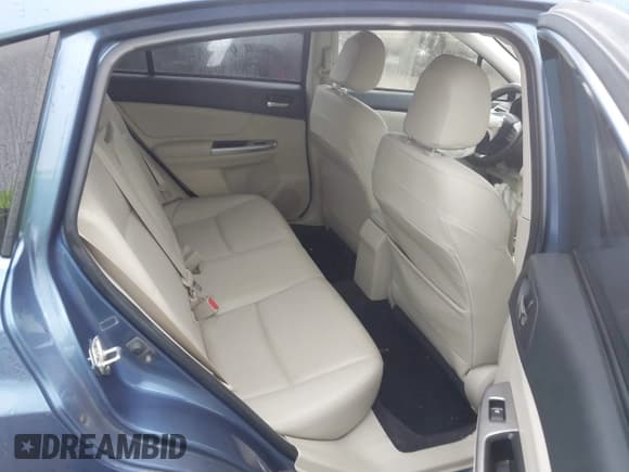 ✅ 2015 Subaru Crosstrek Limited • VIN: JF2GPAMC5F8217964 • Lot: 43534120. Wystawiony na IAAI z przebiegiem 50 476 mil. Bezpłatny archiwum sprzedaży aukcyjnych z USA i szczegółowy raport historii pojazdu na DreamBid. Zdjęcie 8.