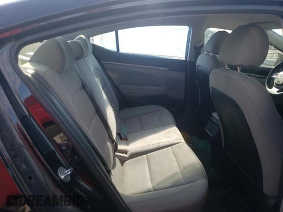 ✅ 2018 Hyundai Elantra Limited • VIN: 5NPD84LF1JH252667 • Лот: 86669725. Опубликован ранее на Copart с пробегом 87 100 миль. Бесплатный доступ к архиву аукционных продаж из США и подробный отчёт об истории автомобиля на DreamBid. Изображение 10.