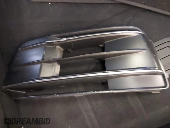 ✅ 2018 Audi Q5 Premium Plus • VIN: WA1BNAFY4J2201638 • Лот: 43531037. Опубликован ранее на IAAI с пробегом 114 668 миль. Бесплатный доступ к архиву аукционных продаж из США и подробный отчёт об истории автомобиля на DreamBid. Изображение 12.