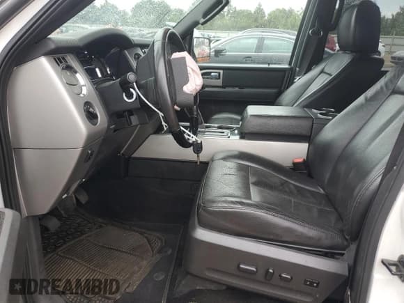 ✅ 2014 Ford Expedition Max Limited • VIN: 1FMJK1K55EEF59742 • Lot: 63217375. Wystawiony na Copart z przebiegiem 115 056 mil. Bezpłatny archiwum sprzedaży aukcyjnych z USA i szczegółowy raport historii pojazdu na DreamBid. Zdjęcie 7.