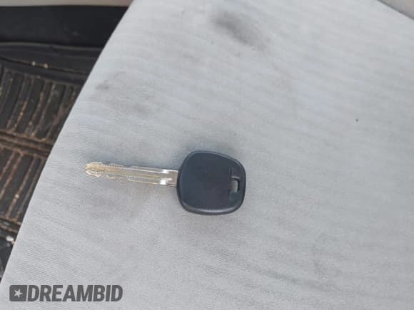 ✅ 2010 Toyota Corolla • VIN: 2T1BU4EE7AC366943 • Lot: 42386525. Wystawiony na IAAI z przebiegiem 194 409 mil. Bezpłatny archiwum sprzedaży aukcyjnych z USA i szczegółowy raport historii pojazdu na DreamBid. Zdjęcie 11.