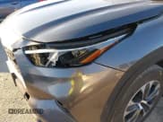 ✅ 2023 Toyota Highlander XLE • VIN: 5TDKDRAH1PS030721 • Lot: 43778477. Listed on IAAI with 34,089 mi. Free auction sales archive from the USA and detailed vehicle history report at DreamBid. Image 6.