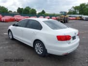 ✅ 2011 Volkswagen Jetta SE • VIN: 3VWBZ7AJ2BM395052 • Lot: 42333569. Listed on IAAI with 148,986 mi. Free auction sales archive from the USA and detailed vehicle history report at DreamBid. Image 3.