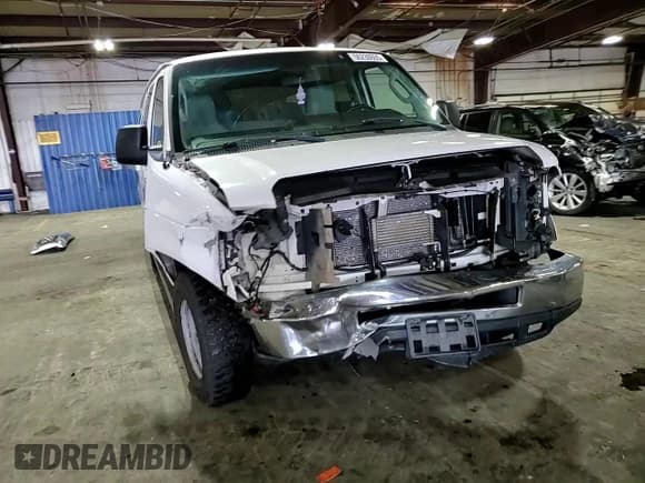 ✅ 2013 Ford Econoline Passenger XL • VIN: 1FBSS3BL4DDA56134 • Lot: 56230655. Wystawiony na Copart z przebiegiem 156 113 mil. Bezpłatny archiwum sprzedaży aukcyjnych z USA i szczegółowy raport historii pojazdu na DreamBid. Zdjęcie 11.