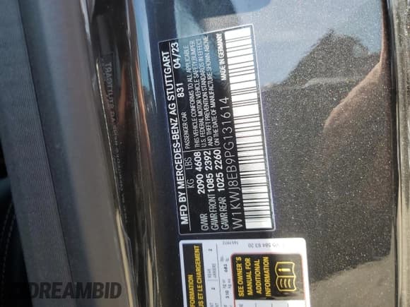 ✅ 2023 Mercedes-Benz C 300 • VIN: W1KWJ8EB9PG131614 • Lot: 58864384. Wystawiony na Copart z przebiegiem 3 069 mil. Bezpłatny archiwum sprzedaży aukcyjnych z USA i szczegółowy raport historii pojazdu na DreamBid. Zdjęcie 12.