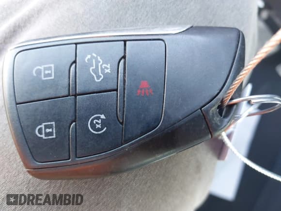 ✅ 2022 Chevrolet Silverado 1500 LT Trail Boss • VIN: 3GCUDFED5NG572592 • Lot: 42045916. Wystawiony na IAAI z przebiegiem 120 559 mil. Bezpłatny archiwum sprzedaży aukcyjnych z USA i szczegółowy raport historii pojazdu na DreamBid. Zdjęcie 11.