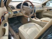 ✅ 2008 Mercedes-Benz E 320 • VIN: WDBUF22XX8B252357 • Lot: 69438765. Wystawiony na Copart z przebiegiem 249 458 mil. Bezpłatny archiwum sprzedaży aukcyjnych z USA i szczegółowy raport historii pojazdu na DreamBid. Zdjęcie 8.