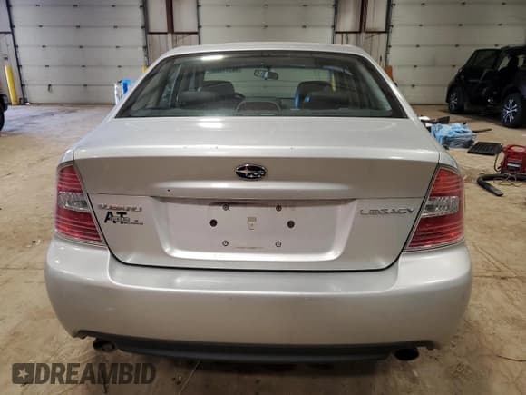 ✅ 2007 Subaru Legacy Limited • VIN: 4S3BL626077212502 • Лот: 56028964. Опубликован ранее на Copart с пробегом 127 038 миль. Бесплатный доступ к архиву аукционных продаж из США и подробный отчёт об истории автомобиля на DreamBid. Изображение 6.