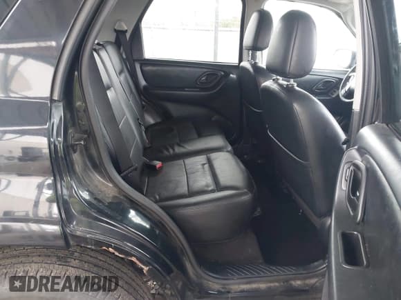 ✅ 2007 Ford Escape Limited • VIN: 1FMYU94177KB79145 • Lot: 43754007. Listed on IAAI with 167,361 mi. Free auction sales archive from the USA and detailed vehicle history report at DreamBid. Image 8.