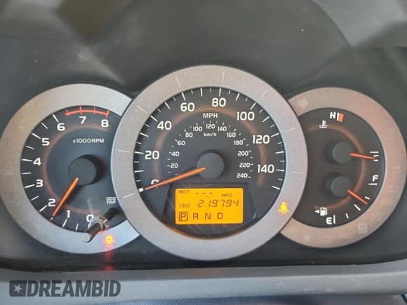 ✅ 2010 Toyota RAV4 • VIN: JTMBK4DV1A5095964 • Lot: 86670225. Listed on Copart with 219,794 mi. Free auction sales archive from the USA and detailed vehicle history report at DreamBid. Image 9.