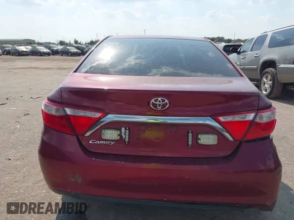 2016 Toyota Camry XLE с VIN 4T1BF1FK4GU605739, выставлен на аукционе IAAI как лот 43224213 с пробегом 182 485 миль миль и . История ставок и продаж доступна на DreamBid. Изображение 16.