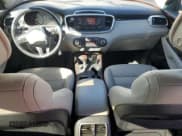 ✅ 2016 Kia Sorento EX • VIN: 5XYPHDA55GG176037 • Lot: 82636525. Listed on Copart with 41,496 mi. Free auction sales archive from the USA and detailed vehicle history report at DreamBid. Image 8.