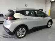 ✅ 2023 Chevrolet Bolt EV 1LT • VIN: 1G1FW6S09P4200041 • Лот: 56061685. Опубликован ранее на Copart с пробегом 16 834 миль. Бесплатный доступ к архиву аукционных продаж из США и подробный отчёт об истории автомобиля на DreamBid. Изображение 3.