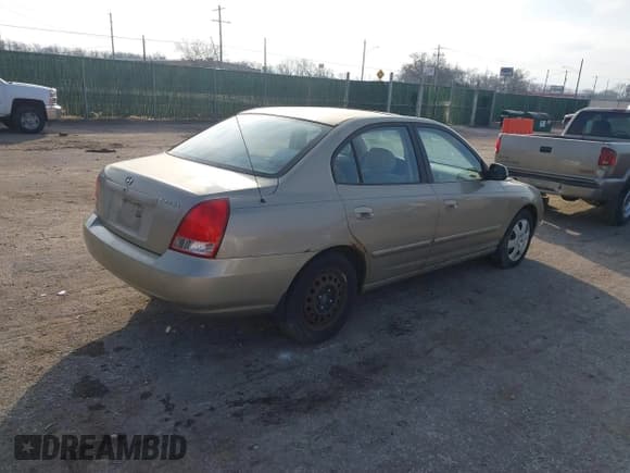 ✅ 2003 Hyundai Elantra GLS • VIN: KMHDN45D23U644033 • Lot: 41534760. Wystawiony na IAAI z przebiegiem 273 475 mil. Bezpłatny archiwum sprzedaży aukcyjnych z USA i szczegółowy raport historii pojazdu na DreamBid. Zdjęcie 4.