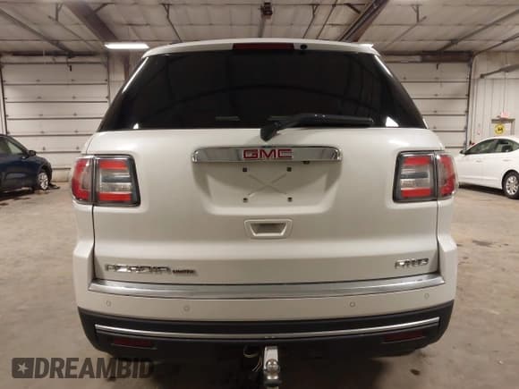 ✅ 2017 GMC Acadia Limited • VIN: 1GKKVSKD4HJ159670 • Lot: 43344034. Wystawiony na IAAI z przebiegiem 130 817 mil. Bezpłatny archiwum sprzedaży aukcyjnych z USA i szczegółowy raport historii pojazdu na DreamBid. Zdjęcie 17.