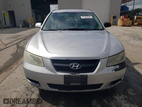 2008 Hyundai Sonata GLS z VIN 5NPET46F78H314307, wystawiony jako Copart lot #81403945 z przebiegiem 143 042 mil mil oraz Szkoda całkowita • Salvage title. Historia ofert i sprzedaży dostępna na DreamBid. Obrazek 5.