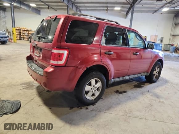 ✅ 2010 Ford Escape XLT • VIN: 1FMCU9D72AKA87432 • Лот: 92809585. Опубликован ранее на Copart с пробегом 128 879 миль. Бесплатный доступ к архиву аукционных продаж из США и подробный отчёт об истории автомобиля на DreamBid. Изображение 3.