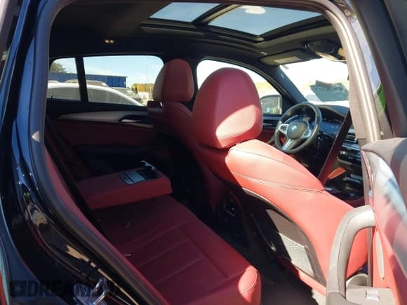 ✅ 2023 BMW X4 xDrive30i • VIN: 5UX33DT01P9P53175 • Lot: 43686317. Listed on IAAI with 31,674 mi. Free auction sales archive from the USA and detailed vehicle history report at DreamBid. Image 8.