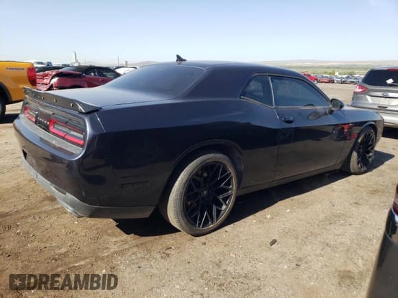 ✅ 2017 Dodge Challenger T/A 392 • VIN: 2C3CDZFJ4HH554630 • Lot: 64215434. Wystawiony na Copart z przebiegiem Nie podano. Bezpłatny archiwum sprzedaży aukcyjnych z USA i szczegółowy raport historii pojazdu na DreamBid. Zdjęcie 3.