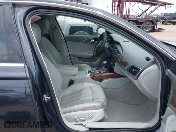 ✅ 2012 Audi A6 Prestige • VIN: WAUHGAFC9CN132409 • Lot: 42099722. Listed on IAAI with Not provided. Free auction sales archive from the USA and detailed vehicle history report at DreamBid. Image 5.