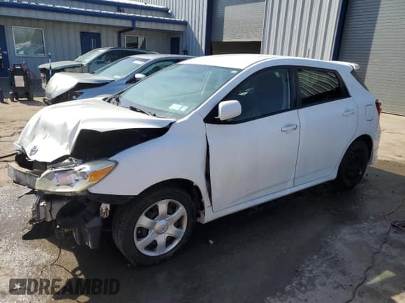 ✅ 2010 Toyota Matrix S • VIN: 2T1KE4EE9AC035889 • Lot: 54333535. Wystawiony na Copart z przebiegiem 166 206 mil. Bezpłatny archiwum sprzedaży aukcyjnych z USA i szczegółowy raport historii pojazdu na DreamBid. Zdjęcie 1.