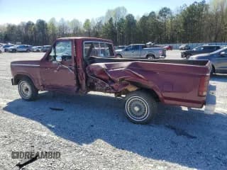✅ 1983 Ford F-150 • VIN: 1FTDF15F8DLA54184 • Лот: 50613225. Опубликован ранее на Copart с пробегом 92 271 миль. Бесплатный доступ к архиву аукционных продаж из США и подробный отчёт об истории автомобиля на DreamBid. Изображение 2.