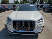 ✅ 2025 Lincoln Corsair Grand Touring • VIN: 5LMTJ5DZ5SUL00685 • Лот: 67288225. Опубликован ранее на Copart с пробегом 5 117 миль. Бесплатный доступ к архиву аукционных продаж из США и подробный отчёт об истории автомобиля на DreamBid. Изображение 5.