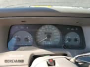 ✅ 1995 Mercury Grand Marquis GS • VIN: 2MELM74W8SX614533 • Lot: 85594865. Listed on Copart with 140,582 mi. Free auction sales archive from the USA and detailed vehicle history report at DreamBid. Image 9.