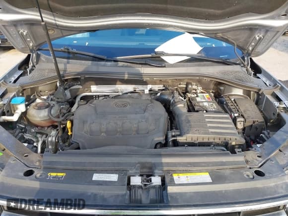 ✅ 2022 Volkswagen Tiguan SE • VIN: 3VV3B7AX0NM172434 • Lot: 43313505. Wystawiony na IAAI z przebiegiem 67 923 mil. Bezpłatny archiwum sprzedaży aukcyjnych z USA i szczegółowy raport historii pojazdu na DreamBid. Zdjęcie 10.