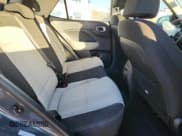 ✅ 2024 Hyundai Venue SEL • VIN: KMHRC8A39RU279939 • Lot: 90418435. Wystawiony na Copart z przebiegiem 47 085 mil. Bezpłatny archiwum sprzedaży aukcyjnych z USA i szczegółowy raport historii pojazdu na DreamBid. Zdjęcie 11.