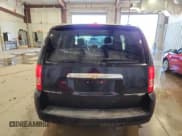 ✅ 2010 Chrysler Town & Country Touring Plus • VIN: 2A4RR8D12AR451706 • Lot: 90633365. Wystawiony na Copart z przebiegiem 207 519 mil. Bezpłatny archiwum sprzedaży aukcyjnych z USA i szczegółowy raport historii pojazdu na DreamBid. Zdjęcie 6.