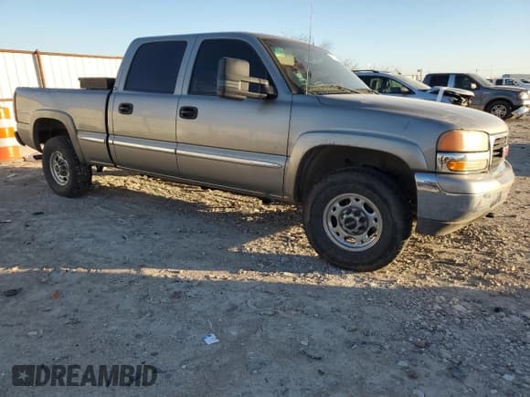 ✅ 2001 GMC Sierra 1500HD SLE • VIN: 1GTGC13UX1F202868 • Lot: 43929435. Wystawiony na Copart z przebiegiem 271 152 mil. Bezpłatny archiwum sprzedaży aukcyjnych z USA i szczegółowy raport historii pojazdu na DreamBid. Zdjęcie 4.