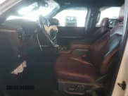 ✅ 2022 Ford Expedition Max Limited • VIN: 1FMJK2AT5NEA26179 • Лот: 85651475. Опубликован ранее на Copart с пробегом 87 249 миль. Бесплатный доступ к архиву аукционных продаж из США и подробный отчёт об истории автомобиля на DreamBid. Изображение 7.