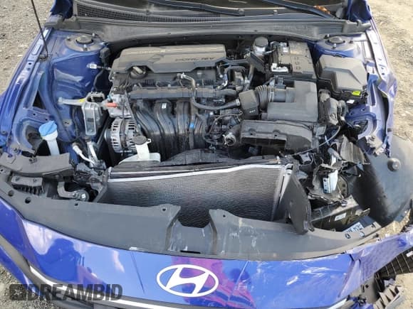 ✅ 2024 Hyundai Elantra SE • VIN: KMHLL4DG4RU782436 • Lot: 70428785. Wystawiony na Copart z przebiegiem 28 630 mil. Bezpłatny archiwum sprzedaży aukcyjnych z USA i szczegółowy raport historii pojazdu na DreamBid. Zdjęcie 11.