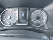 ✅ 2021 Toyota Tacoma SR5 • VIN: 5TFAZ5CN0MX112812 • Lot: 43492624. Wystawiony na IAAI z przebiegiem 59 113 mil. Bezpłatny archiwum sprzedaży aukcyjnych z USA i szczegółowy raport historii pojazdu na DreamBid. Zdjęcie 7.