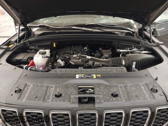 ✅ 2025 Jeep Grand Cherokee Altitude X • VIN: 1C4RJHAG5SC278876 • Лот: 42261321. Опубликован ранее на IAAI с пробегом 819 миль. Бесплатный доступ к архиву аукционных продаж из США и подробный отчёт об истории автомобиля на DreamBid. Изображение 10.