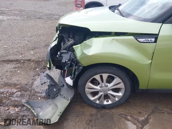 ✅ 2015 Kia Soul + • VIN: KNDJP3A50F7769982 • Lot: 43590478. Listed on IAAI with 49,854 mi. Free auction sales archive from the USA and detailed vehicle history report at DreamBid. Image 17.