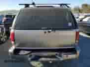 2004 Chevrolet Blazer LS z VIN 1GNDT13X04K168259, wystawiony jako Copart lot #74519744 z przebiegiem 126 248 mil mil oraz Szkoda całkowita • Salvage title. Historia ofert i sprzedaży dostępna na DreamBid. Obrazek 6.