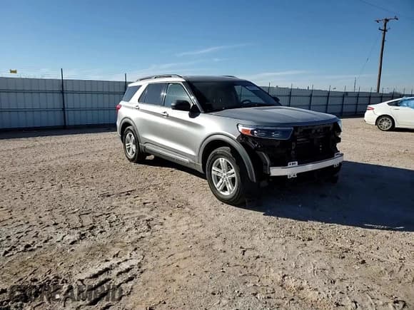 ✅ 2021 Ford Explorer XLT • VIN: 1FMSK7DH5MGB28464 • Lot: 94503165. Listed on Copart with 38,506 mi. Free auction sales archive from the USA and detailed vehicle history report at DreamBid. Image 15.