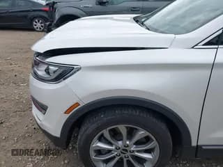 ✅ 2017 Lincoln MKC Select • VIN: 5LMTJ2DHXHUL54899 • Lot: 43449076. Listed on IAAI with 98,485 mi. Free auction sales archive from the USA and detailed vehicle history report at DreamBid. Image 6.