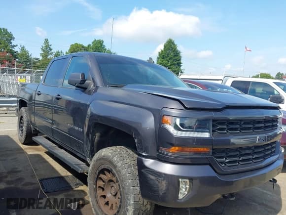 ✅ 2016 Chevrolet Silverado 1500 LT • VIN: 3GCUKREC5GG124502 • Lot: 42727541. Wystawiony na IAAI z przebiegiem Nie podano. Bezpłatny archiwum sprzedaży aukcyjnych z USA i szczegółowy raport historii pojazdu na DreamBid. Zdjęcie 12.