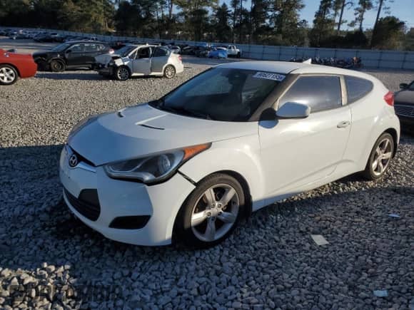 ✅ 2012 Hyundai Veloster w/Red Int • VIN: KMHTC6AD8CU045639 • Лот: 90627155. Размещён на Copart с пробегом 179 506 миль миль. Получите бесплатный доступ к архиву аукционных продаж из США и посмотрите подробный отчёт об истории автомобиля на DreamBid. Изображение 1.