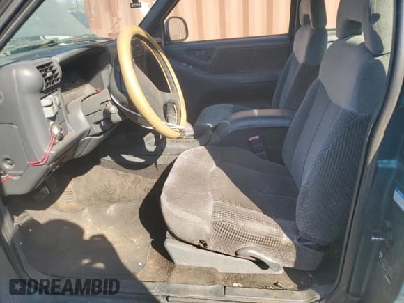 ✅ 1997 GMC Sonoma SLS • VIN: 1GTCS19X2V8528113 • Лот: 48530915. Опубликован ранее на Copart с пробегом 214 072 миль. Бесплатный доступ к архиву аукционных продаж из США и подробный отчёт об истории автомобиля на DreamBid. Изображение 7.